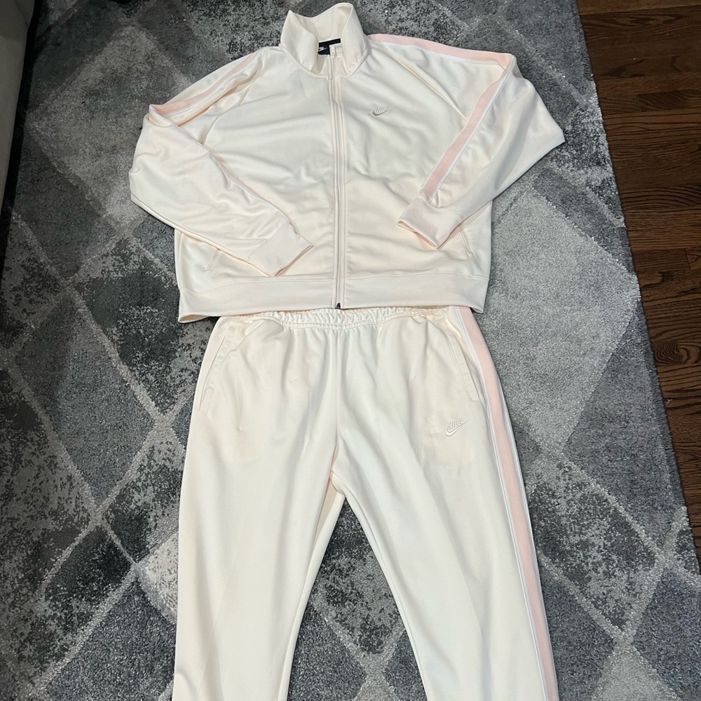 Nike Sportswear Heritage Tracksuit Ivory with Pink Stripe Men's size XXLarge